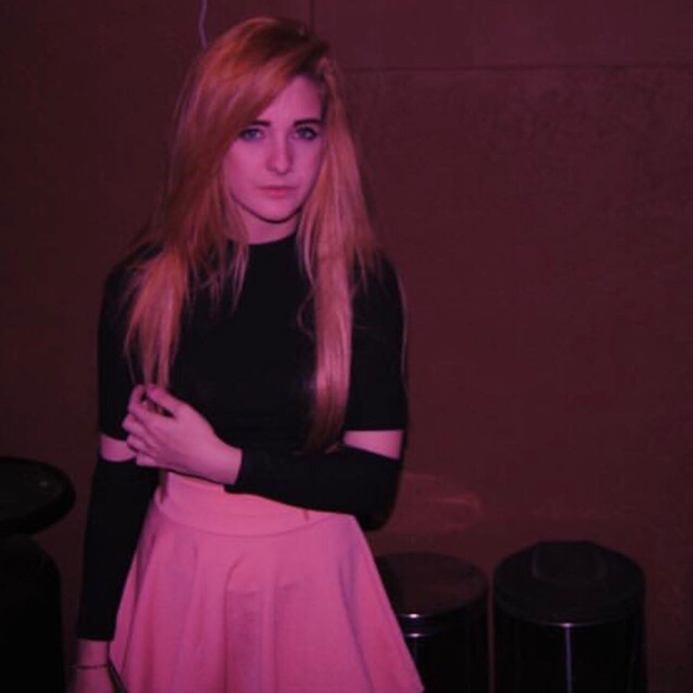 dolls kill crop top.